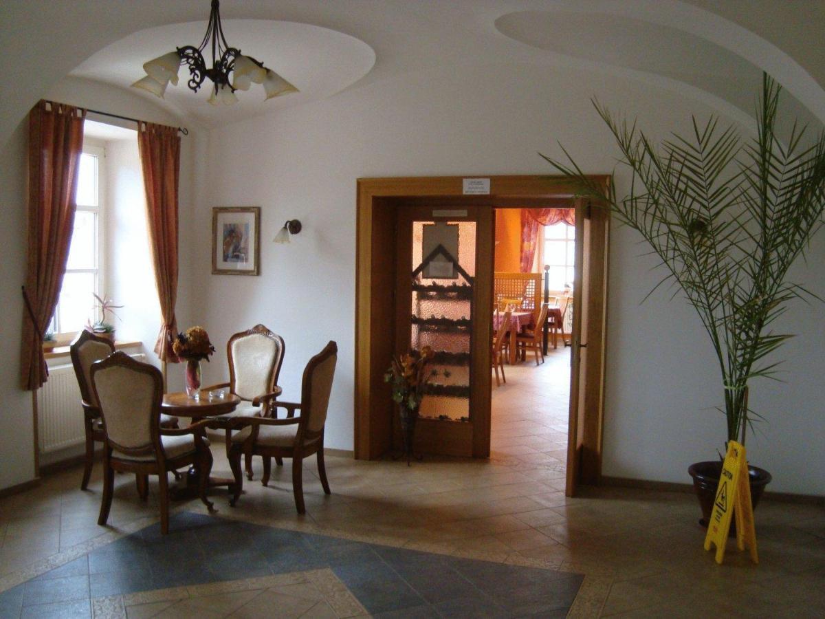 Hotel Zamecek Raspenava Exterior foto