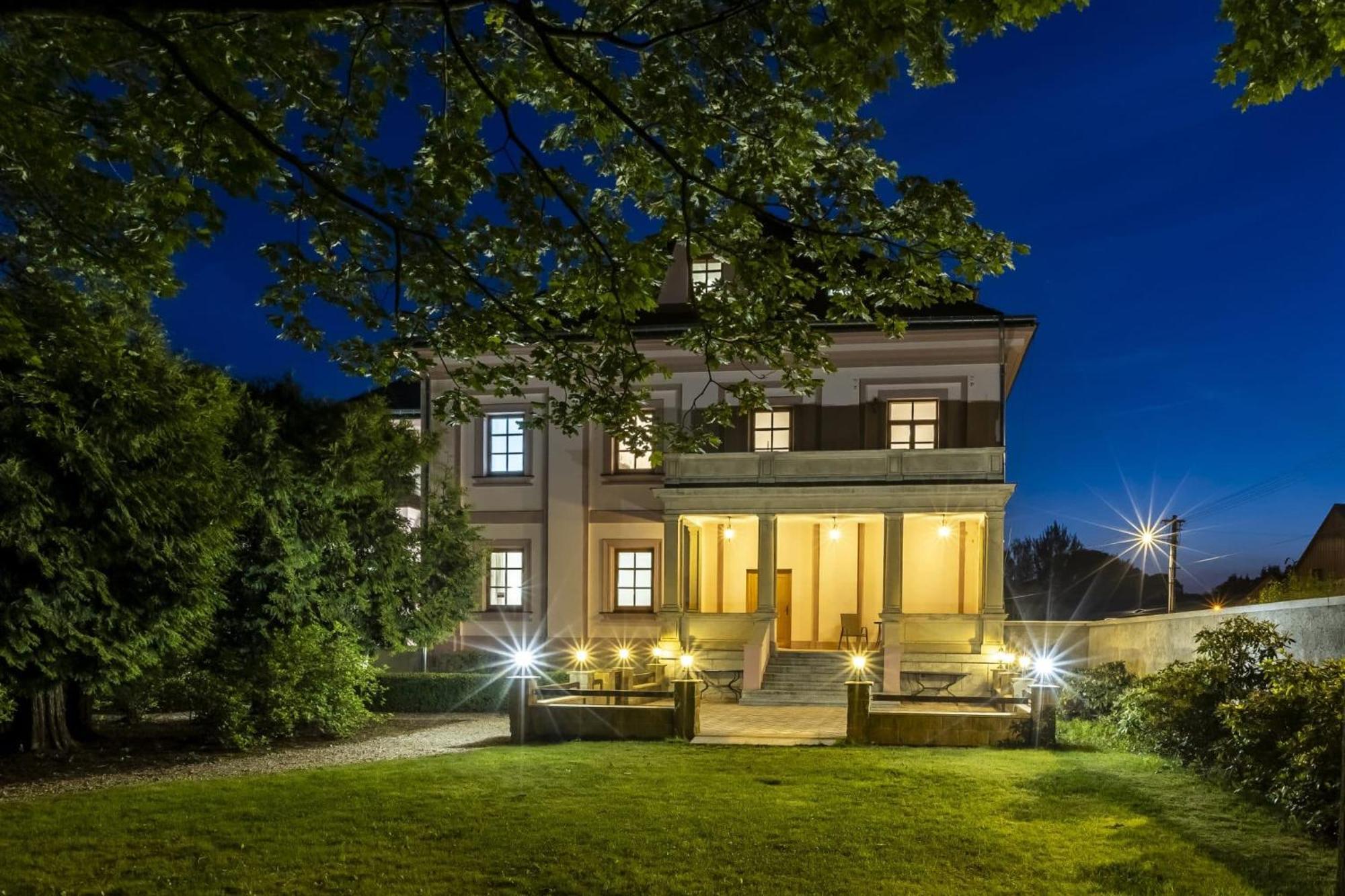 Hotel Zamecek Raspenava Exterior foto
